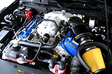 5.8L DOHC 32-valve V8 エンジン 650 hp　トルク 600 lb.-ft